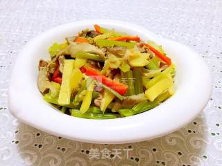 Stir-fry with Green Onion and Seasonal Vegetables recipe