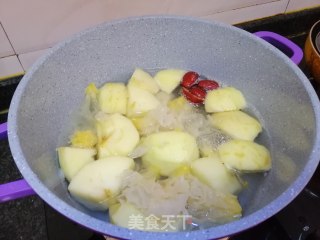 Apple Series Three: Sweet Soup with Apple, Yam and Tremella recipe