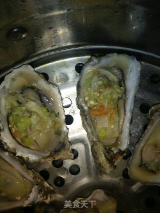 Steamed Garlic Oysters recipe