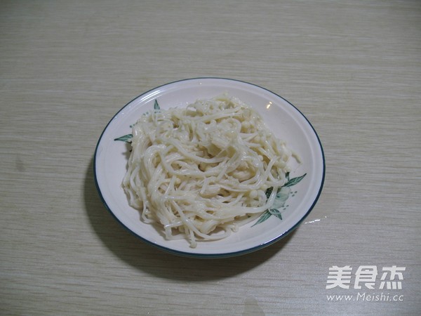 Cucumber with Golden Needle Mushroom recipe