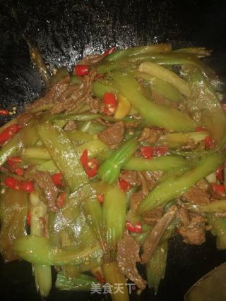 Beef Stir-fried Celery recipe