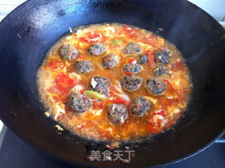Tomato Soup with Onion Meatballs recipe