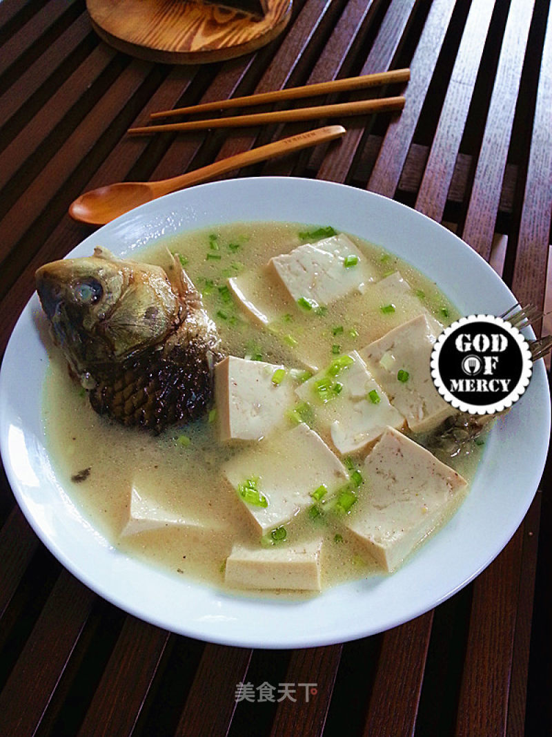 National Confinement Meal at The Chinese Table = Crucian Tofu Soup for The Second Child recipe