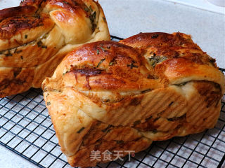 Fresh and Savory [chive Pork Floss Shredded Toast] recipe