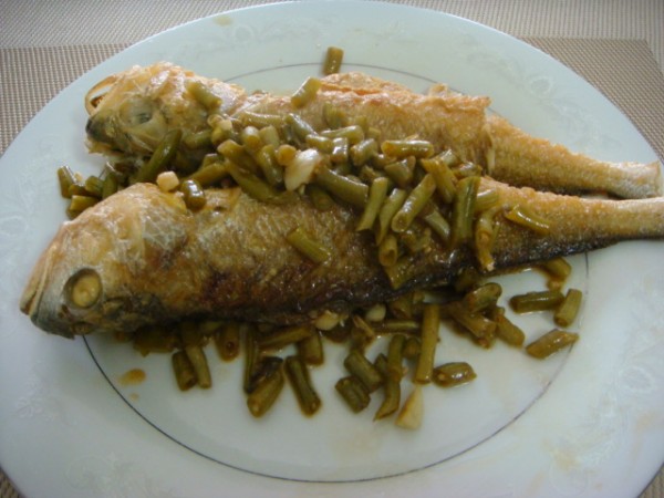 Braised Yellow Croaker with Capers recipe