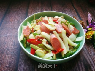 Stir-fried Ham Sausage with Fennel Balls recipe