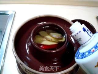 Family Side Dishes, A Jar of Seasonings to Make "tamarind and Pickled Peppers" recipe