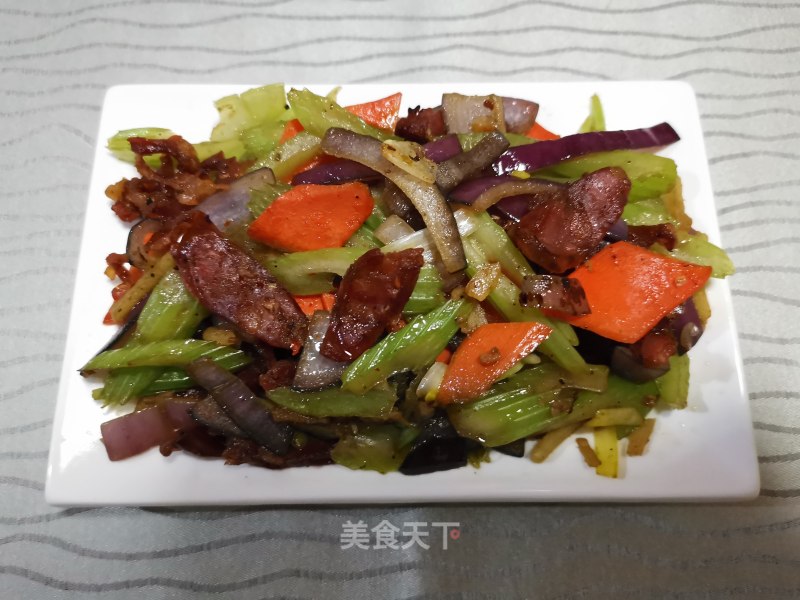 Stir-fried Celery with Chinese Sausage