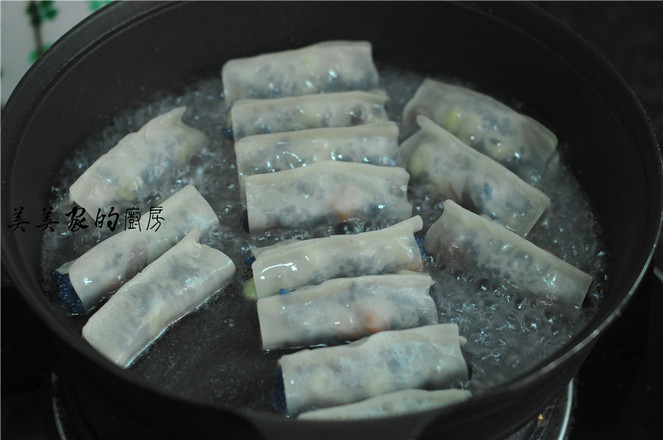 Butterfly Pea Flower Sticky Rice Pot Stickers recipe