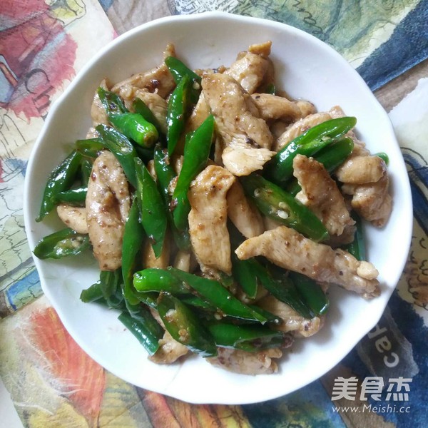 Black Pepper Chicken Fillet Stir-fried Hot Pepper recipe