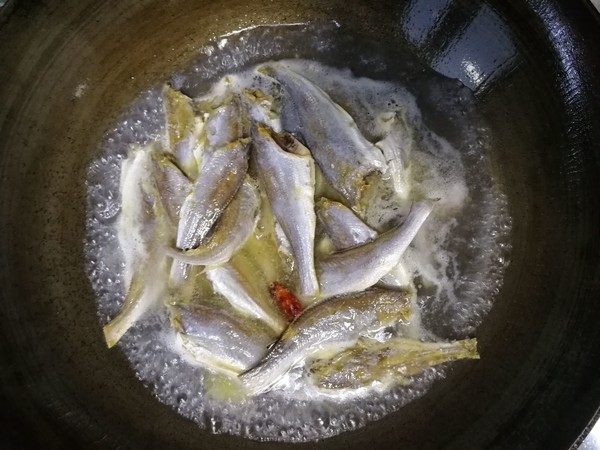 Braised Small Yellow Croaker recipe