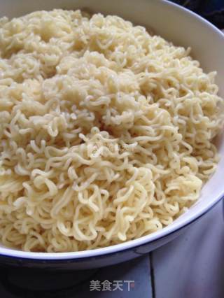 Instant Noodles Fried and Eaten recipe