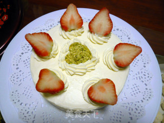 Creamy Strawberry Cake recipe