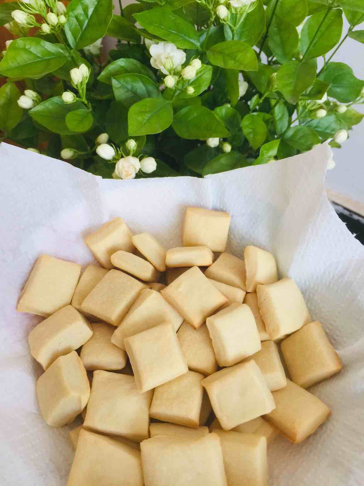 Milk Small Square Biscuits recipe