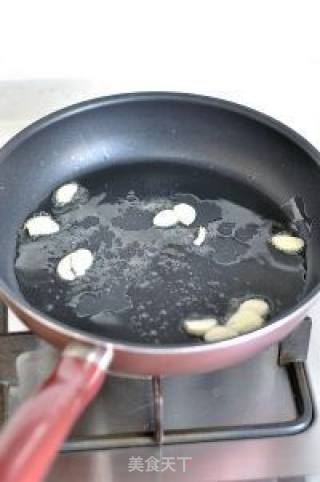 Stir-fried Fruit Lotus Root recipe