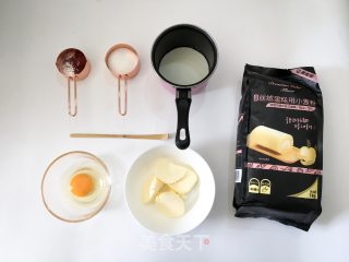 Red Velvet Madeleine Sweetheart Karst Cake recipe