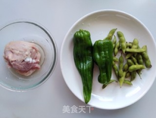 Stir-fried Shredded Pork with Edamame and Green Pepper recipe