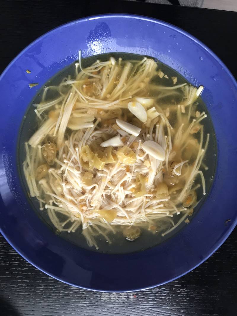 Su Qing's Stimulus ~ Enoki Mushroom in Sour Soup recipe