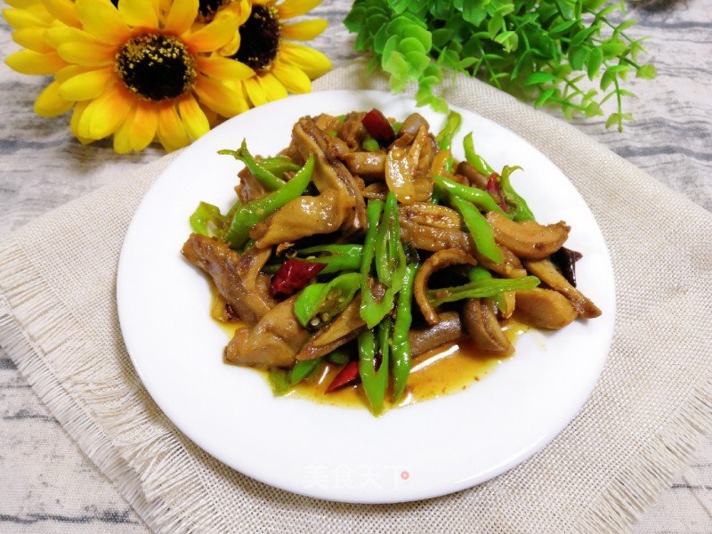 Stir-fried Pork Belly with Hang Pepper recipe