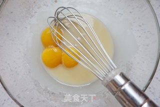 Chiffon Cup Cakes without Cracking or Collapsing recipe