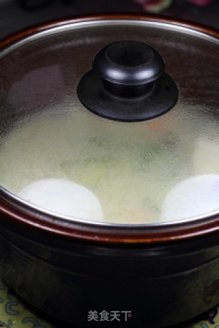 Soup-stewed Pork Ribs with Lychee and Preserved Egg recipe