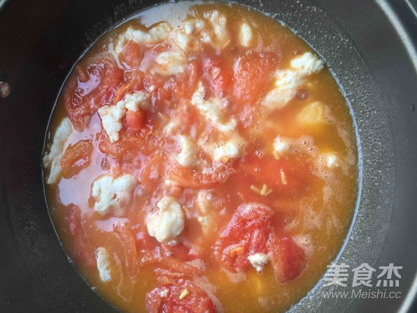 Poached Long Lee Fish with Tomato recipe