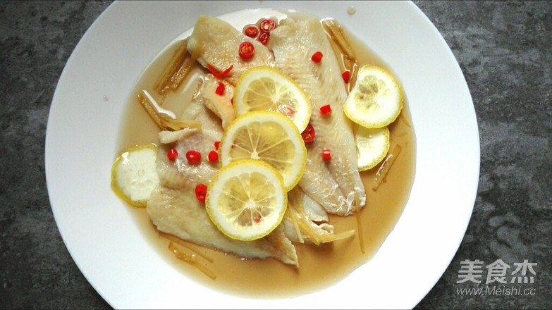 Thai Steamed Fish with Lime recipe