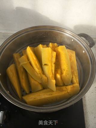 Creamy Pumpkin Hair Cake recipe