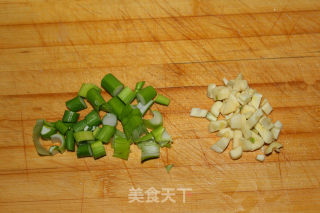 【liaoning】peanut Butter and Preserved Egg Tofu recipe