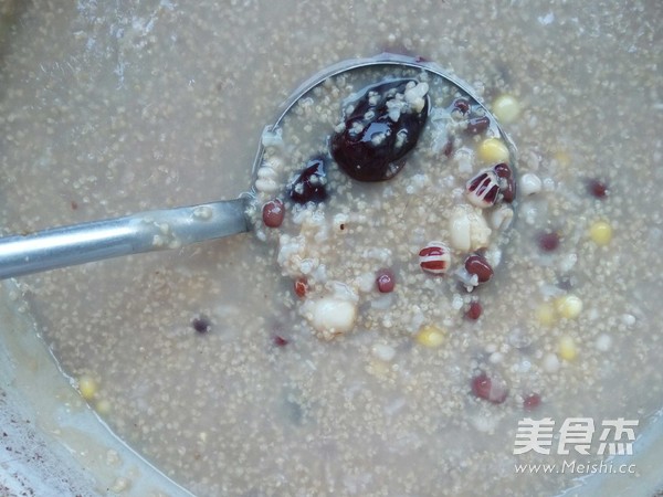 Coix Seed Congee with Gorgon recipe