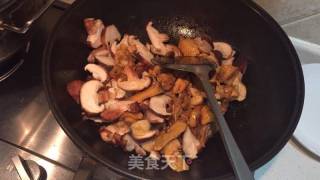 Stir-fried Chicken with Mushrooms recipe