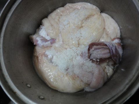 Black Glutinous Rice Stuffed Pig Intestine Sophora Soup recipe