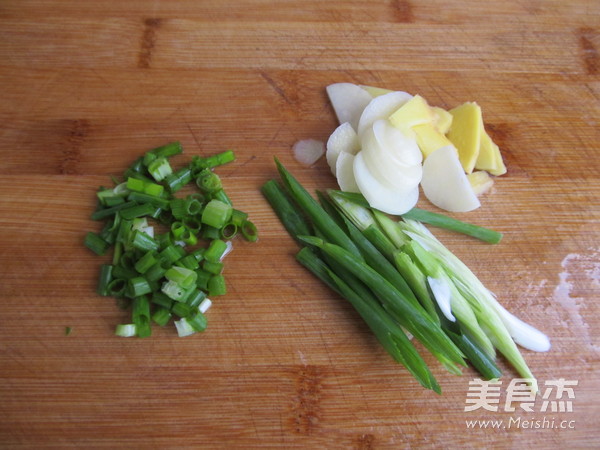 Braised Rice with Pork Ribs and Mixed Vegetables recipe