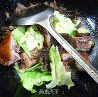 Stir-fried Cabbage with Black Fungus Roast Duck recipe