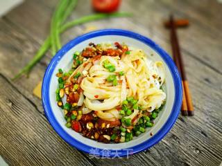 Carob Minced Pork Dried Noodles recipe