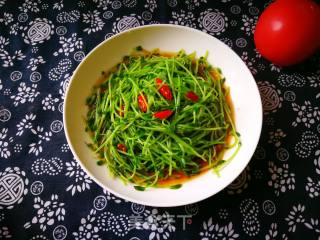 #团圆饭# Fried Pea Seedlings recipe