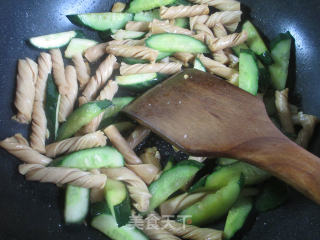 Stir-fried Bean Tendons with Cucumber recipe