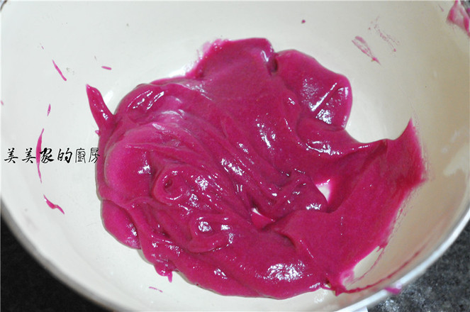 Dragon Fruit Towel Roll recipe