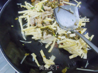 Colored Pork Bamboo Shoots recipe