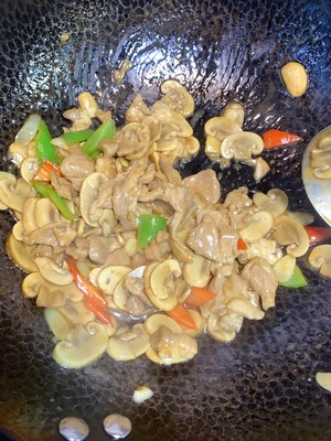 Stir-fried Mushrooms with Sliced Pork recipe