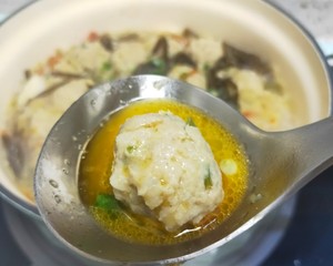 Sauerkraut Vermicelli Meatball Soup recipe