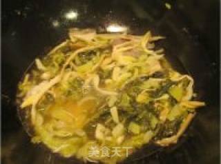 Daylily Fish Bone Sauerkraut Soup recipe