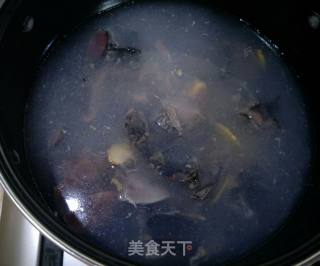 Black Chicken, Bamboo Fungus and Cordyceps Soup recipe