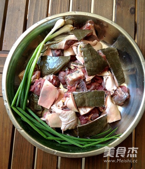 Steamed Turtle with Lotus Leaf recipe