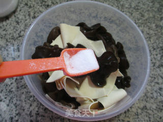 Thousands of Black Fungus Mixed recipe