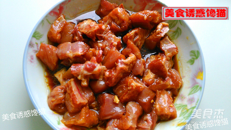 Braised Rice with Pork Ribs, Taro and Shiitake Mushrooms recipe