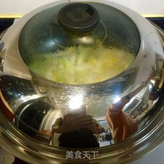 Chinese Cabbage Mixed with Enoki Mushrooms recipe