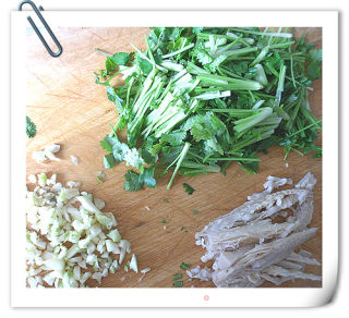 Stir-fried Belly Shreds with Coriander recipe