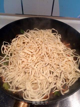 Sauce Pork Ribs Braised Noodles recipe
