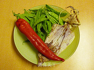 Stir-fried Snow Peas with Dried Squid recipe